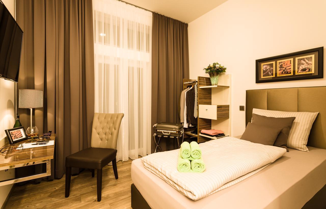 Wuschl Lounge Hotel Kuhbach  Екстериор снимка