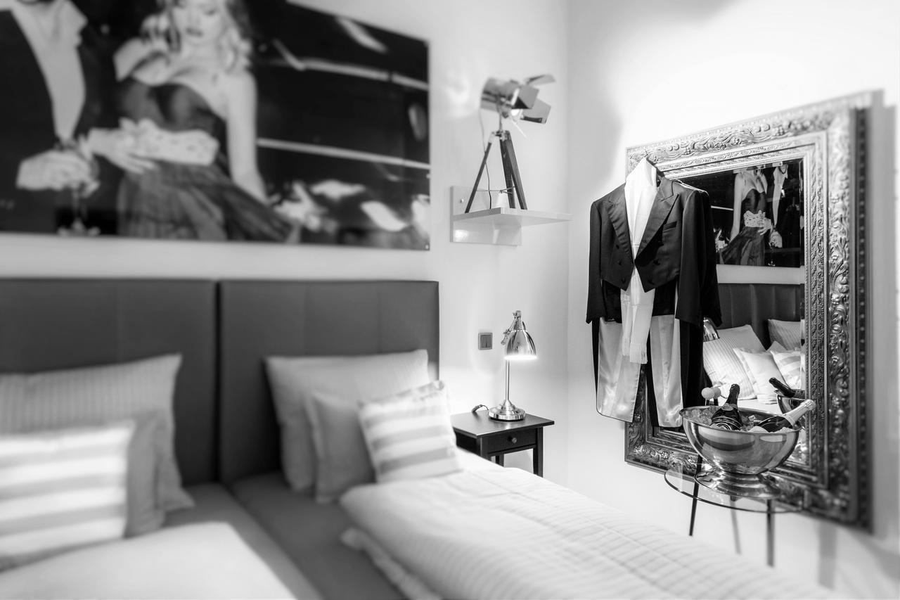 Wuschl Lounge Hotel Kuhbach  Екстериор снимка